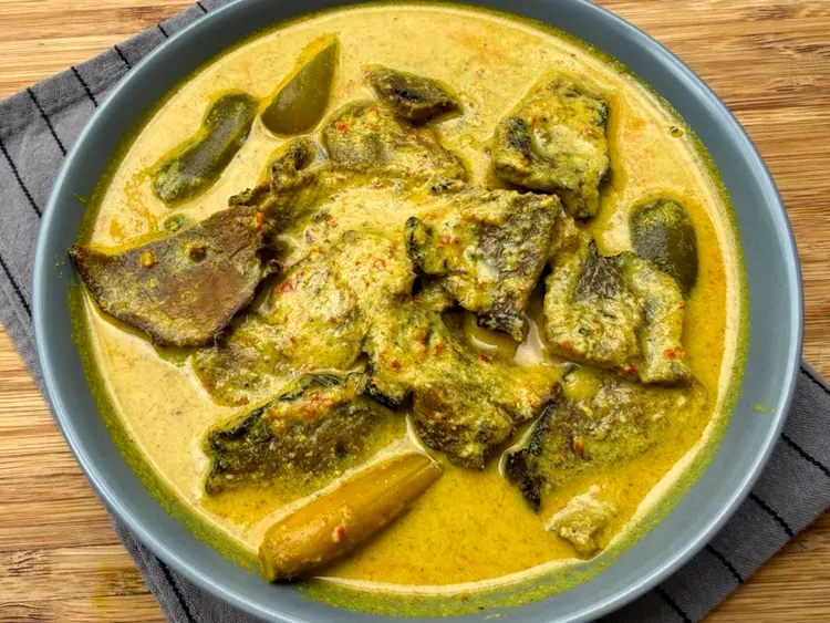 Daging Salai Masak Lemak Cili Padi