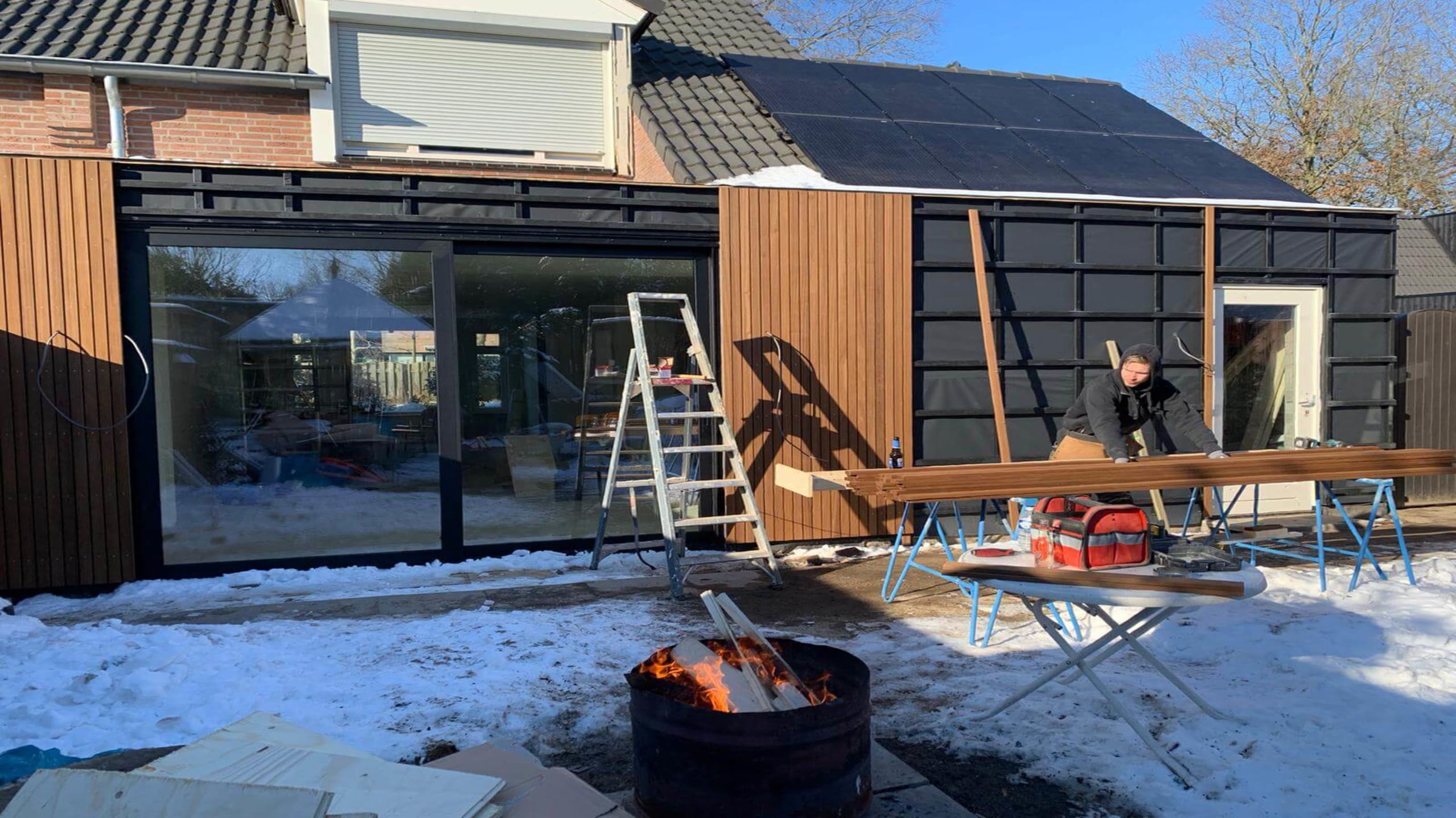 Timmerman aan het werk