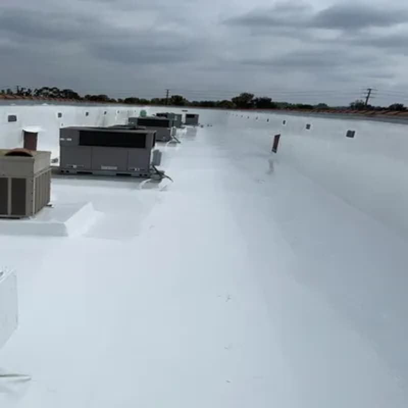 Commercial roofing services in Riverside, CA