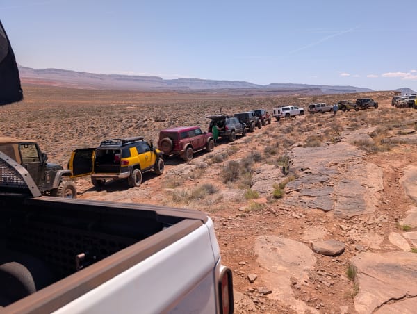 Group of rigs in Warner Valley