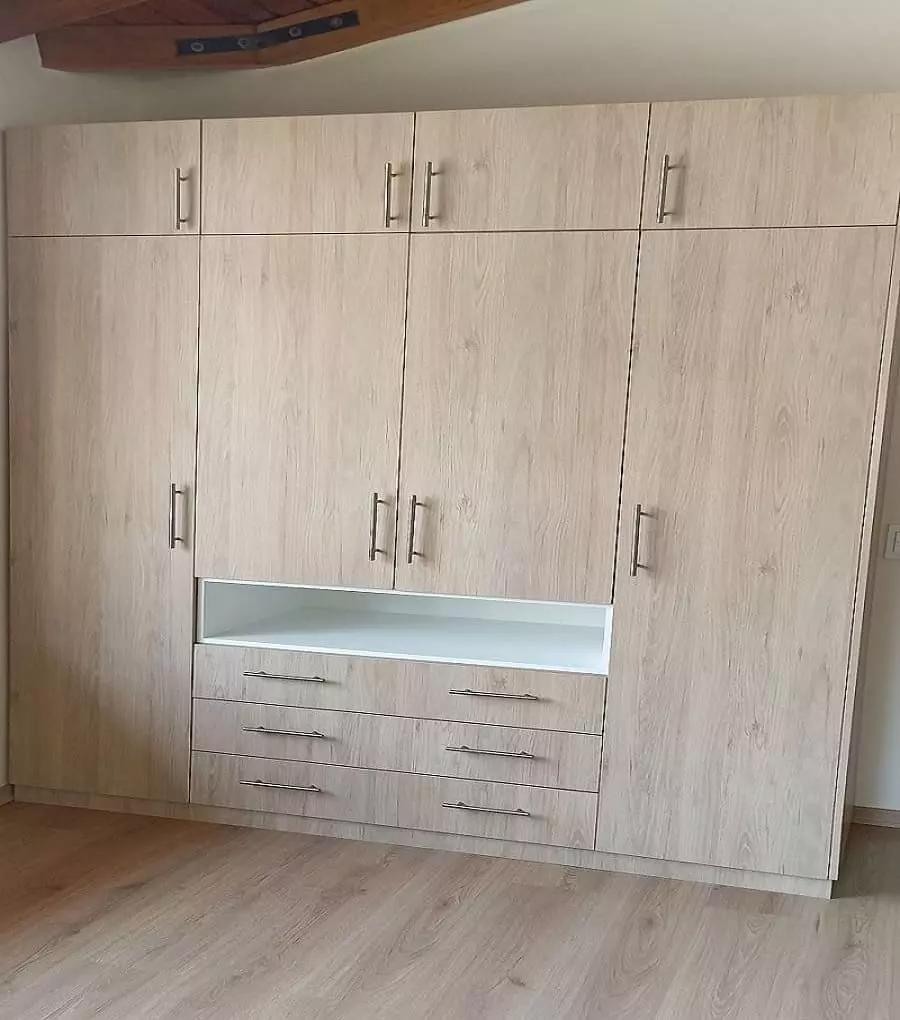Closet Carvalo