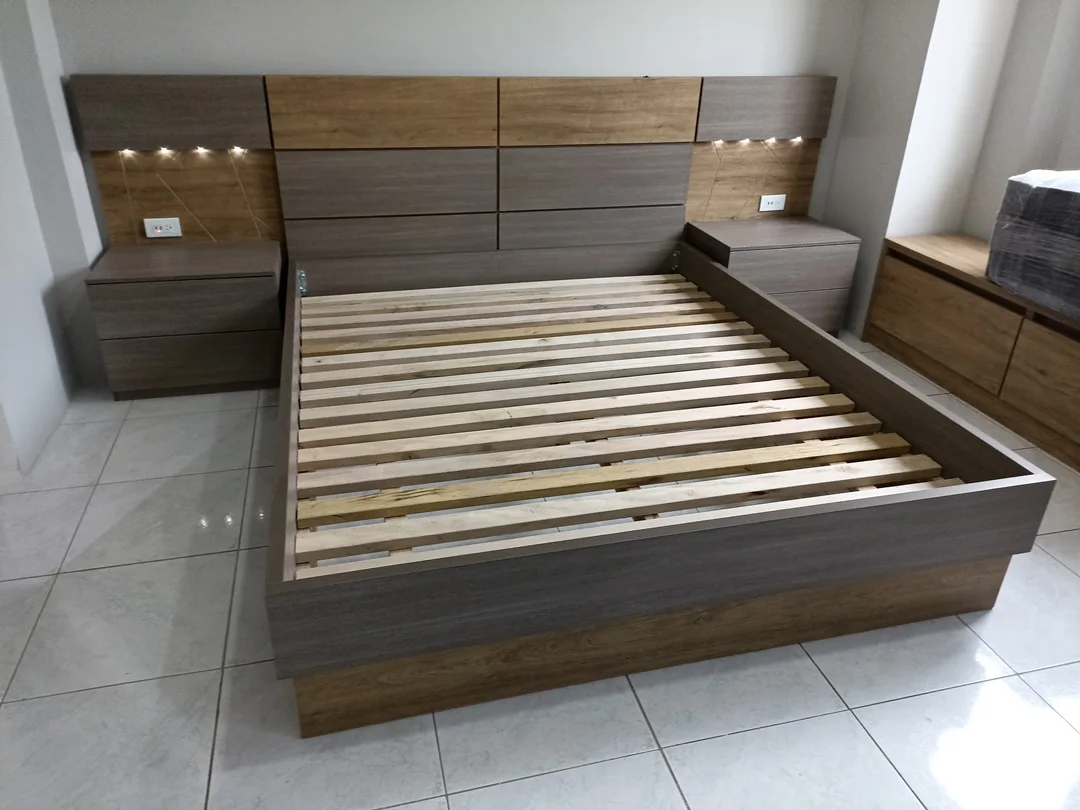 Cama lineal Moderna