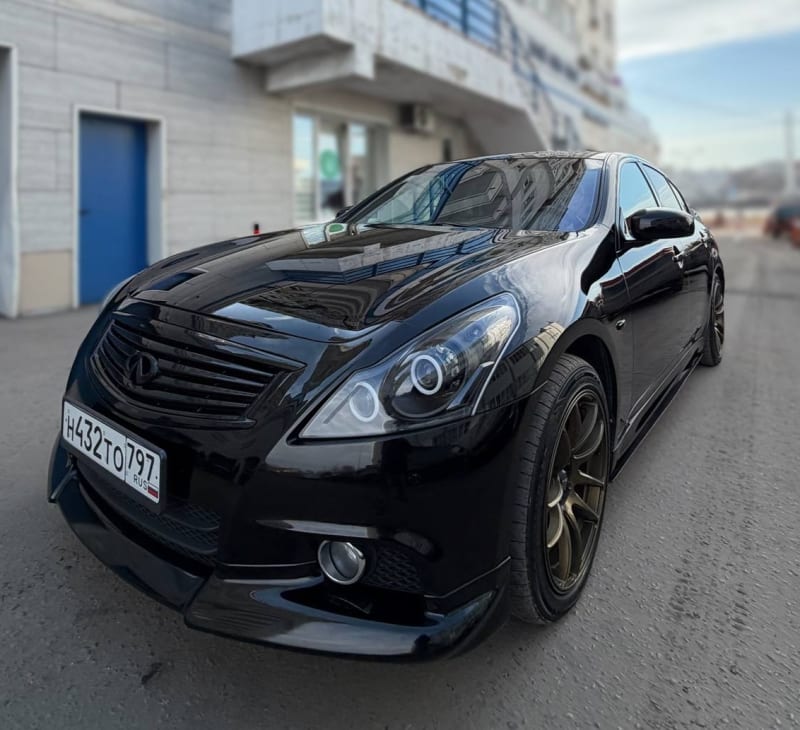 Infiniti G37
