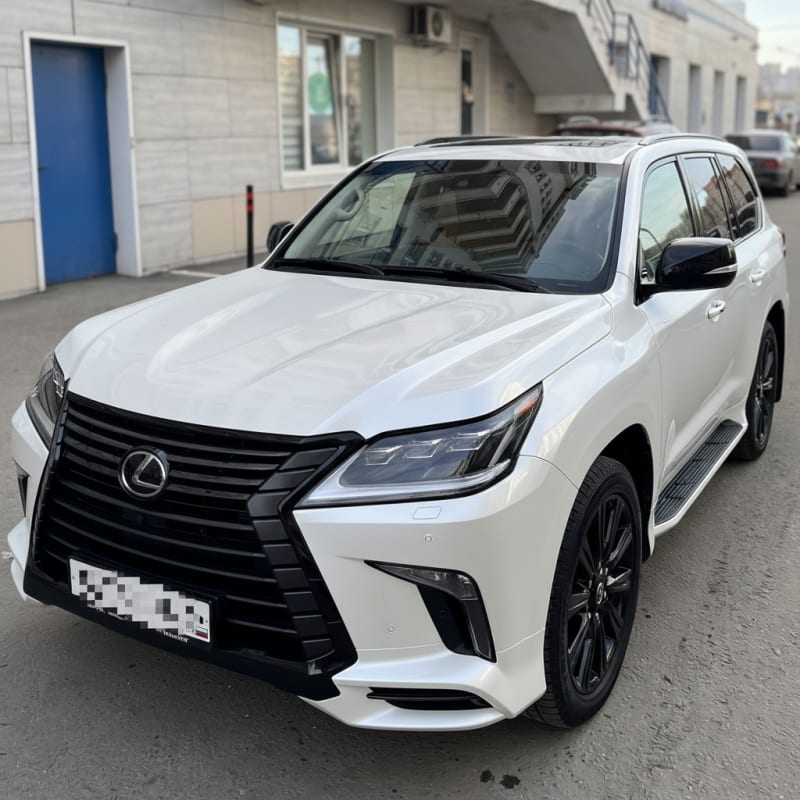 Lexus LX 600