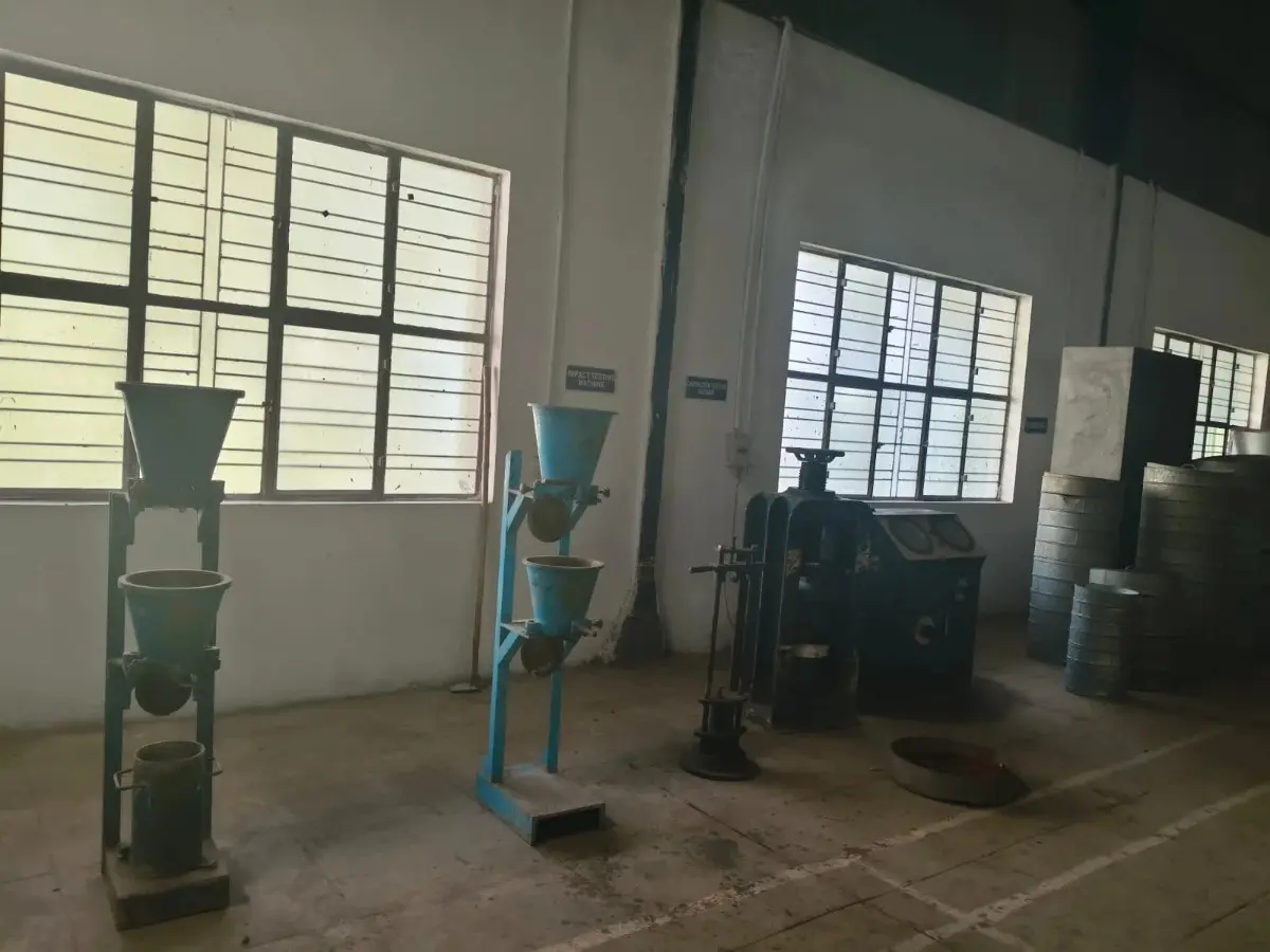 Chemistry Lab Photo 4