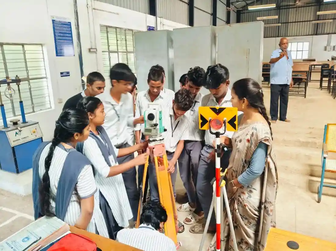 Surveying Lab Photo 11