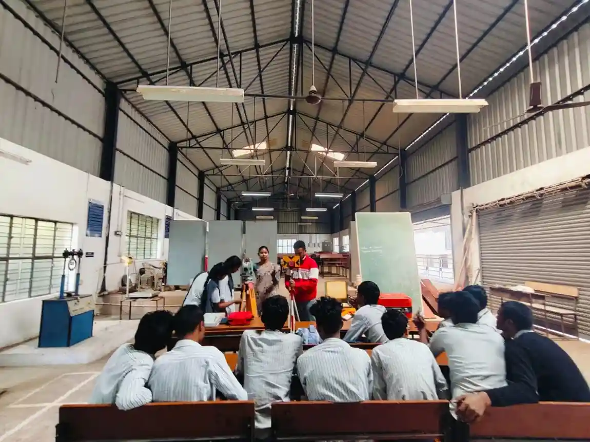 Surveying Lab Photo 10