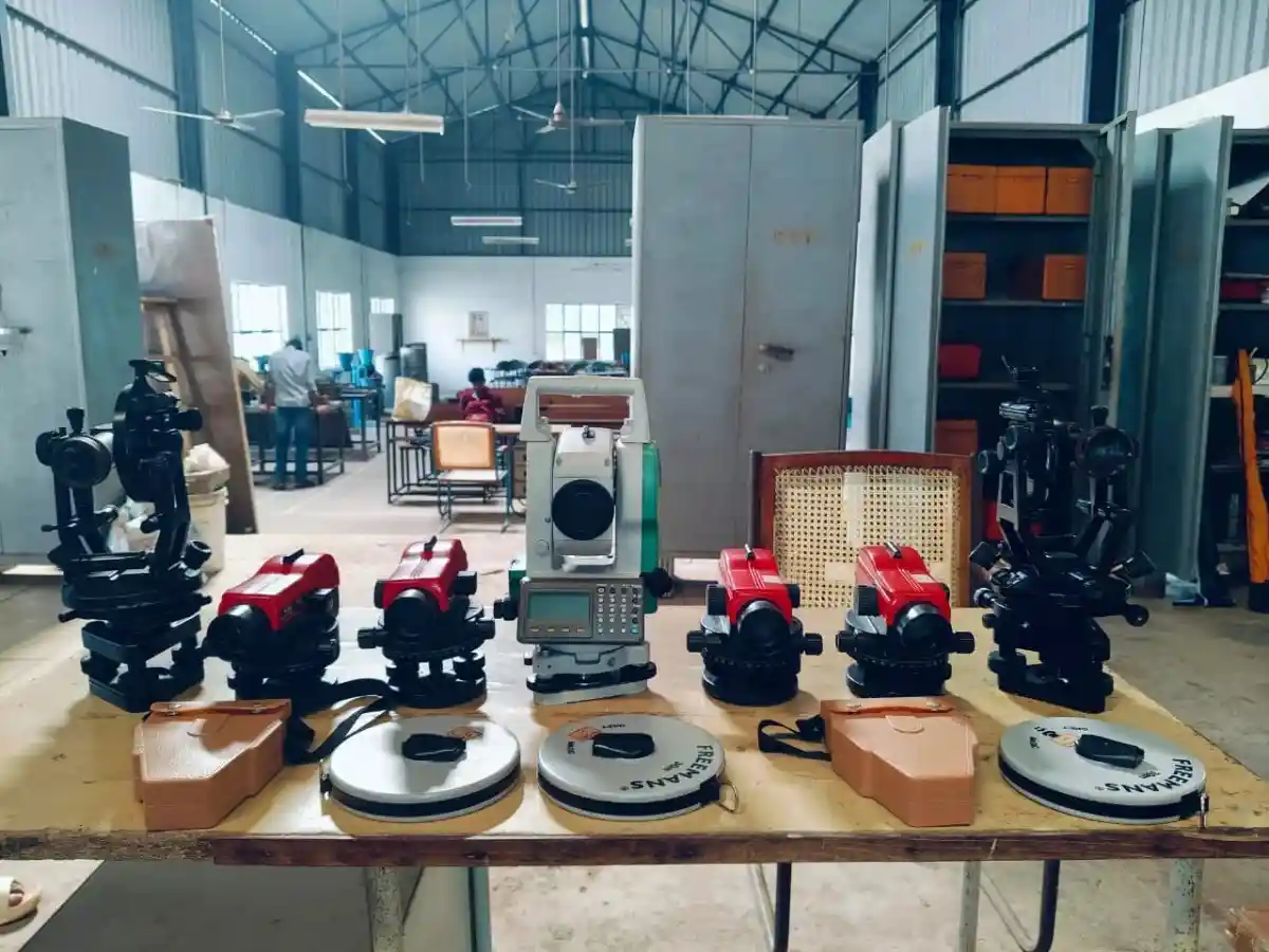 Surveying Lab Photo 2