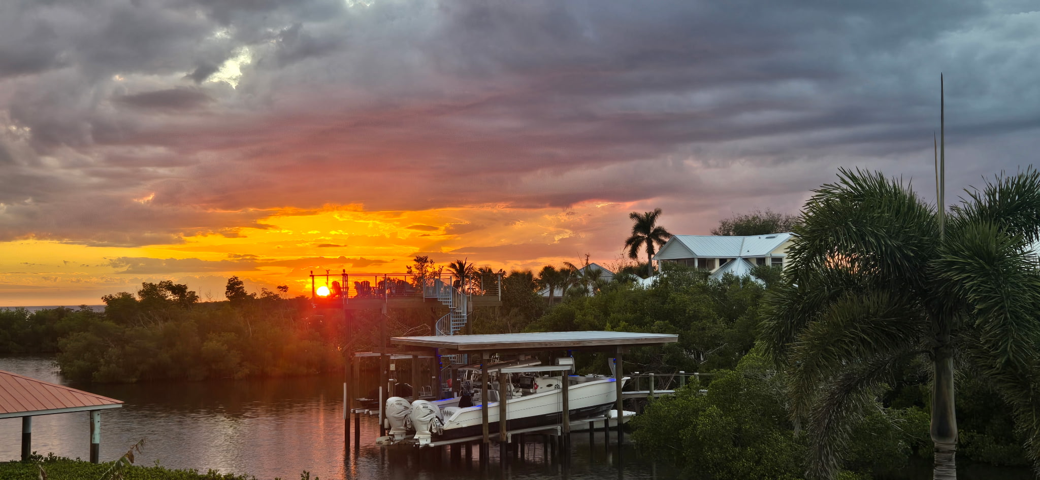 Boat lift • Charlotte Harbor, FL