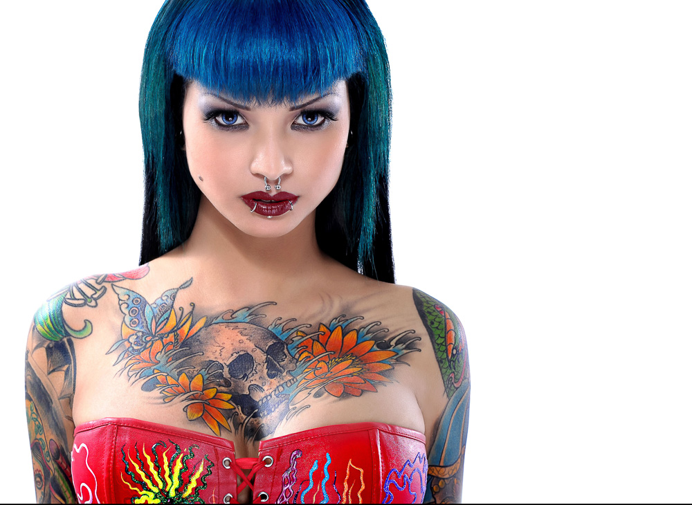 Scarlett Lash in corset by Atussa Couture.  Fashion inspired portrait.  Post-production by Christian Lee.