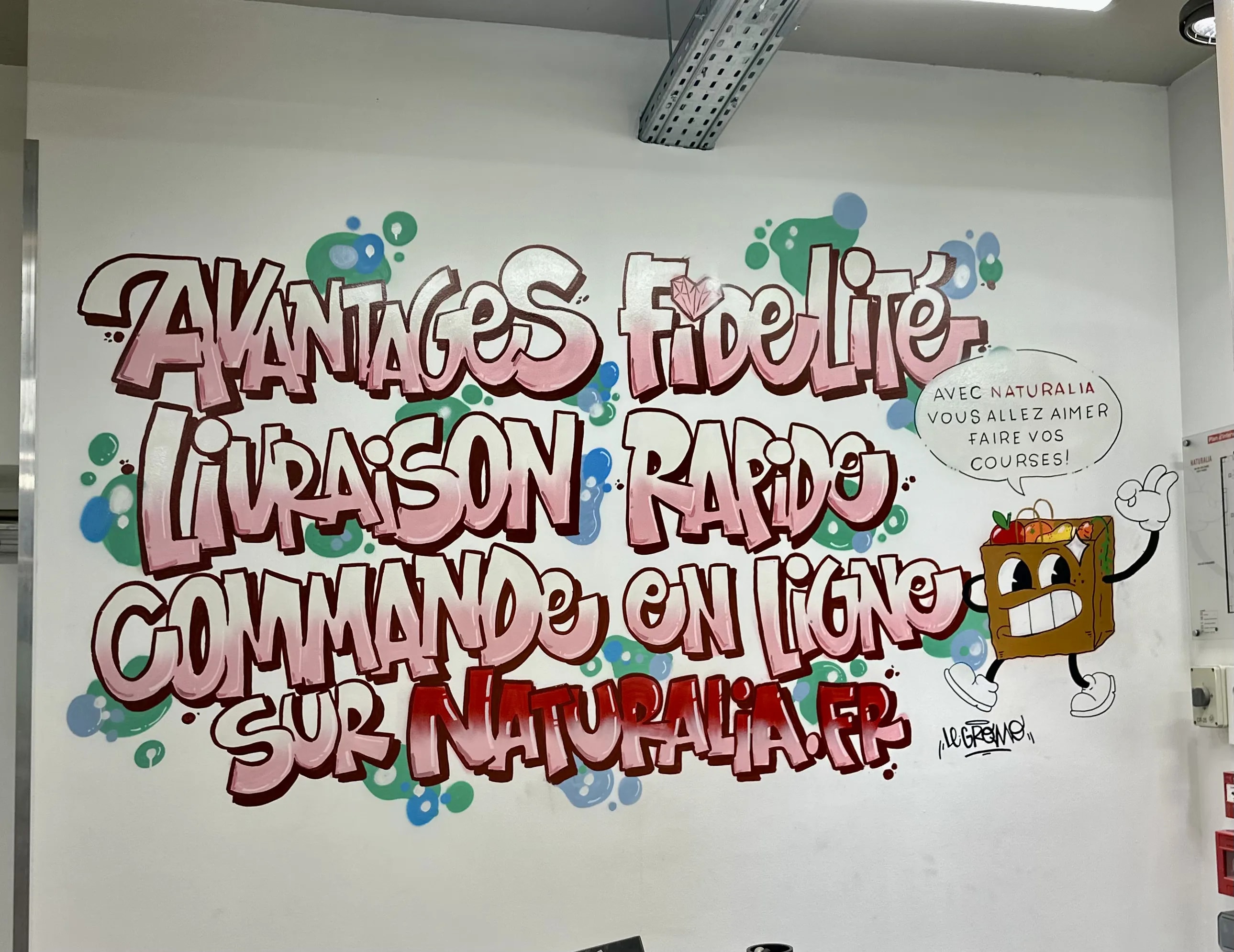 Naturalia lettrage bubble