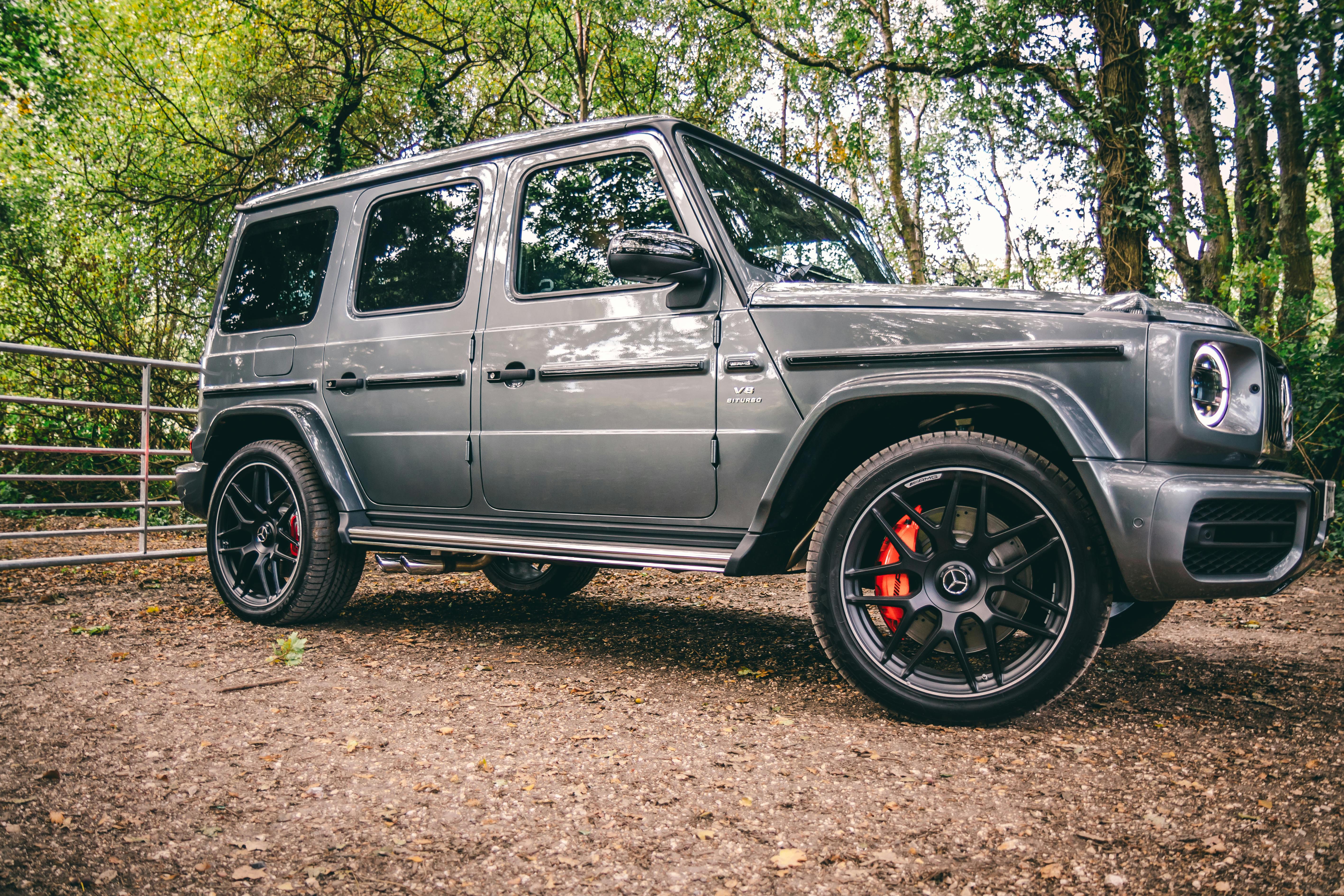 SUV