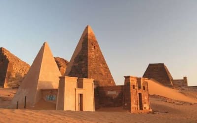 MEROË: THE LAND OF A THOUSAND PYRAMIDS HIDDEN IN SUDAN