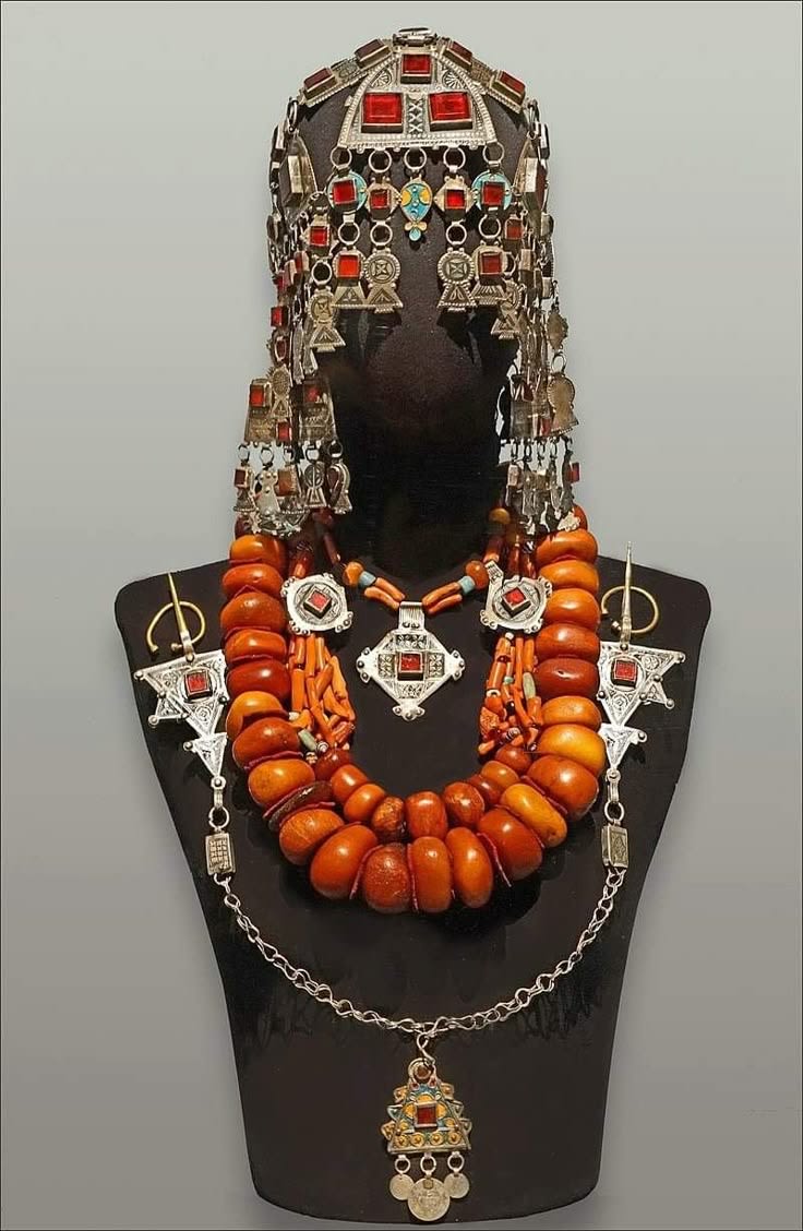 The Silver Language of Amazigh Jewelry