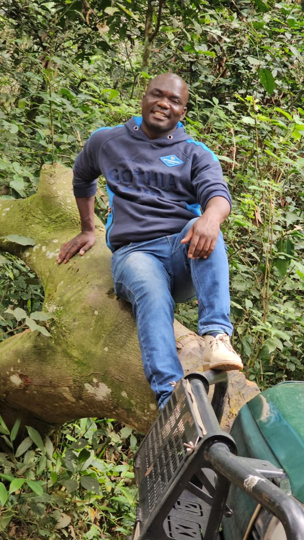 Arthur Sserubiri — Tour Guide
