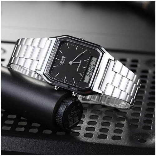 Casio – Classique duel time – Vintage collection en fond noir – Bracelet en acier inoxydable – AQ-230A-1DMQ Casio – Classique duel time – Vintage collection en fond noir – Bracelet en acier inoxydable – AQ-230A-1DMQ