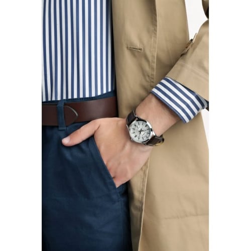 Casio – Homme cadran argenté – Dateur jours/mois – Bracelet cuir marron – MTP-1381L-7AVDF Casio – Homme cadran argenté – Dateur jours/mois – Bracelet cuir marron – MTP-1381L-7AVDF