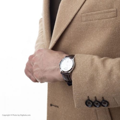 Casio – Homme cadran argenté – Dateur jours/mois – Bracelet cuir marron – MTP-1381L-7AVDF Casio – Homme cadran argenté – Dateur jours/mois – Bracelet cuir marron – MTP-1381L-7AVDF