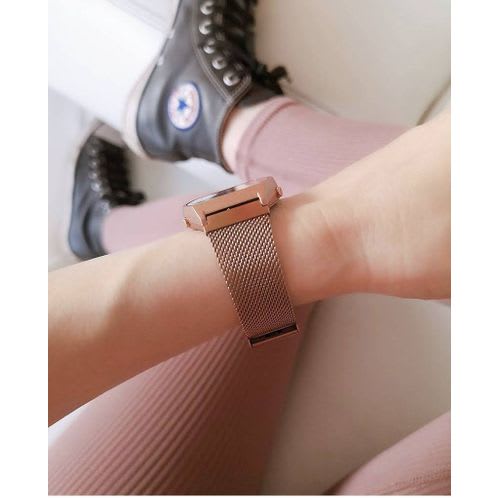 Casio – Bronze – Digitale – Bracelet en maille bronze inoxydable – B640WMR-5ADF Casio – Bronze – Digitale – Bracelet en maille bronze inoxydable – B640WMR-5ADF
