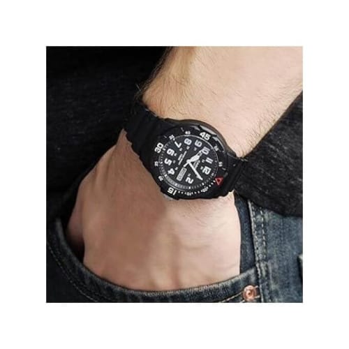 Casio – Index chiffres – Cadran noir – Étanche 100 m – Dateur – MRW-200H-1BV Casio – Index chiffres – Cadran noir – Étanche 100 m – Dateur – MRW-200H-1BV