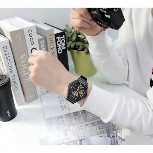 Casio – Dotée d’une grande lunette – Étanche 100 m – 3 alarmes quotidiennes – AEQ-120W-9AV Casio – Dotée d’une grande lunette – Étanche 100 m – 3 alarmes quotidiennes – AEQ-120W-9AV