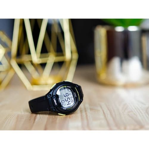 Casio – Petit boîtier écran LCD facile à lire – Étanchéité jusqu’à 50 mètres – LW-203-1B Casio – Petit boîtier écran LCD facile à lire – Étanchéité jusqu’à 50 mètres – LW-203-1B