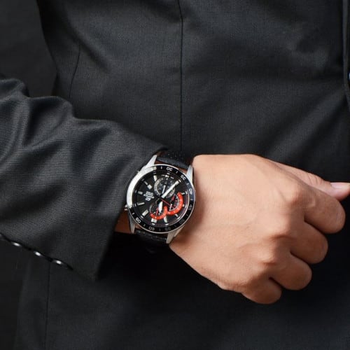 Casio – Bracelet cuir noir – Collection Edifice – Chronographe – EFV-550L-1AVUDF Casio – Bracelet cuir noir – Collection Edifice – Chronographe – EFV-550L-1AVUDF