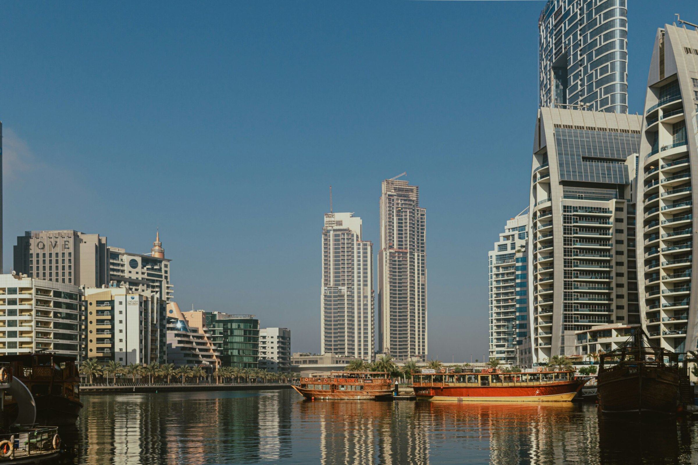 Underwriting Dubai Off-Plan Projects: The Institutional Guide