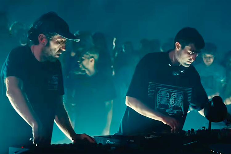 Fred again.. comparte su show londinense con Thomas Bangalter (Daft Punk)