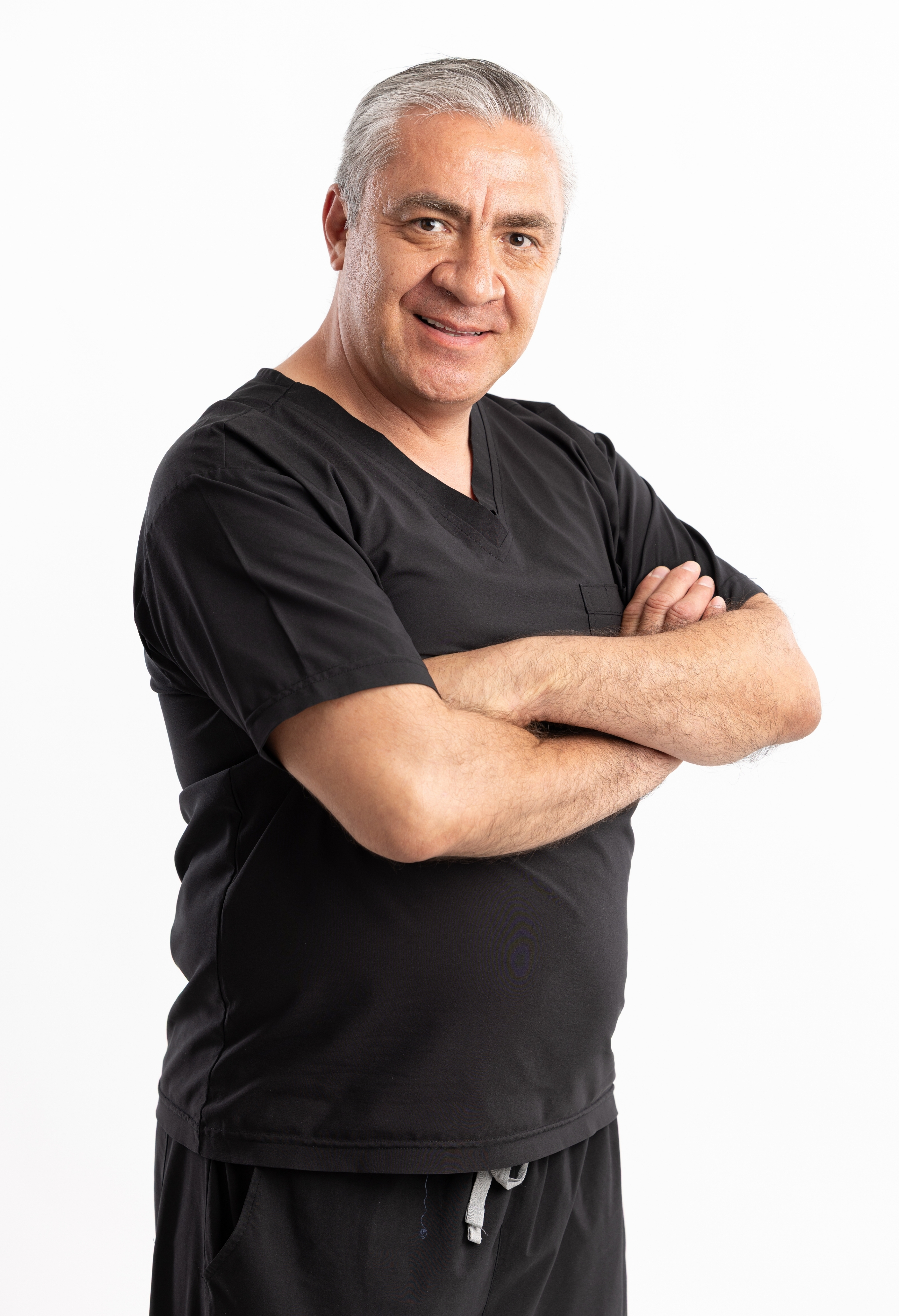 Dr. Alberto Guevara