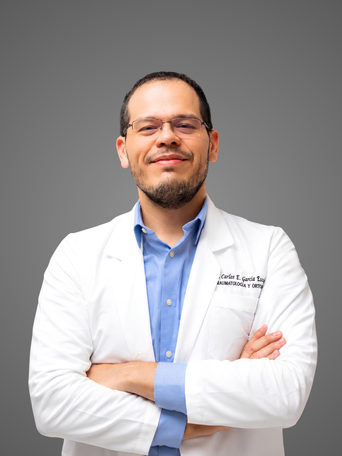 Dr. Carlos García Estrella, especialista en ortopedia y traumatología en Reynosa