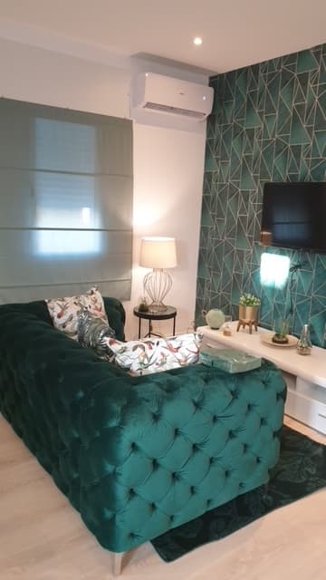 10-null-Faro-Loulé - SONHE NÓS EXECUTAMOS 
O conceito de Melom Solutions pretende ser inovador no Mercado da Construção pois proporciona aos Clientes serviços indispensáveis começando na orçamentação, preparação e execução de qualquer obra .Temos profissionais que lhe auxiliam na optimização de espaços e ambientes, com layout de seus moveis e objectos, considerando a estética, funcionalidade e conforto.Somos uma empresa de construção e remodelação com provas dadas de profissionalismo e grande eficiência.Criamos soluções à sua medida para que tenha a casa dos seus sonhos, totalmente livre de preocupações e com garantia total de uma equipa de profissionais qualificados nas mais diversas areas pertencentes ao ramo.Cada projecto apresenta-se como um desafio único no qual gostamos de inovar.Os nossos serviços são totalmente focados no cliente o sucesso de qualquer empresa está dependente da qualidade do serviço prestado e para que tal aconteça cumprirmos com a excelência as tarefas a que nos propomos