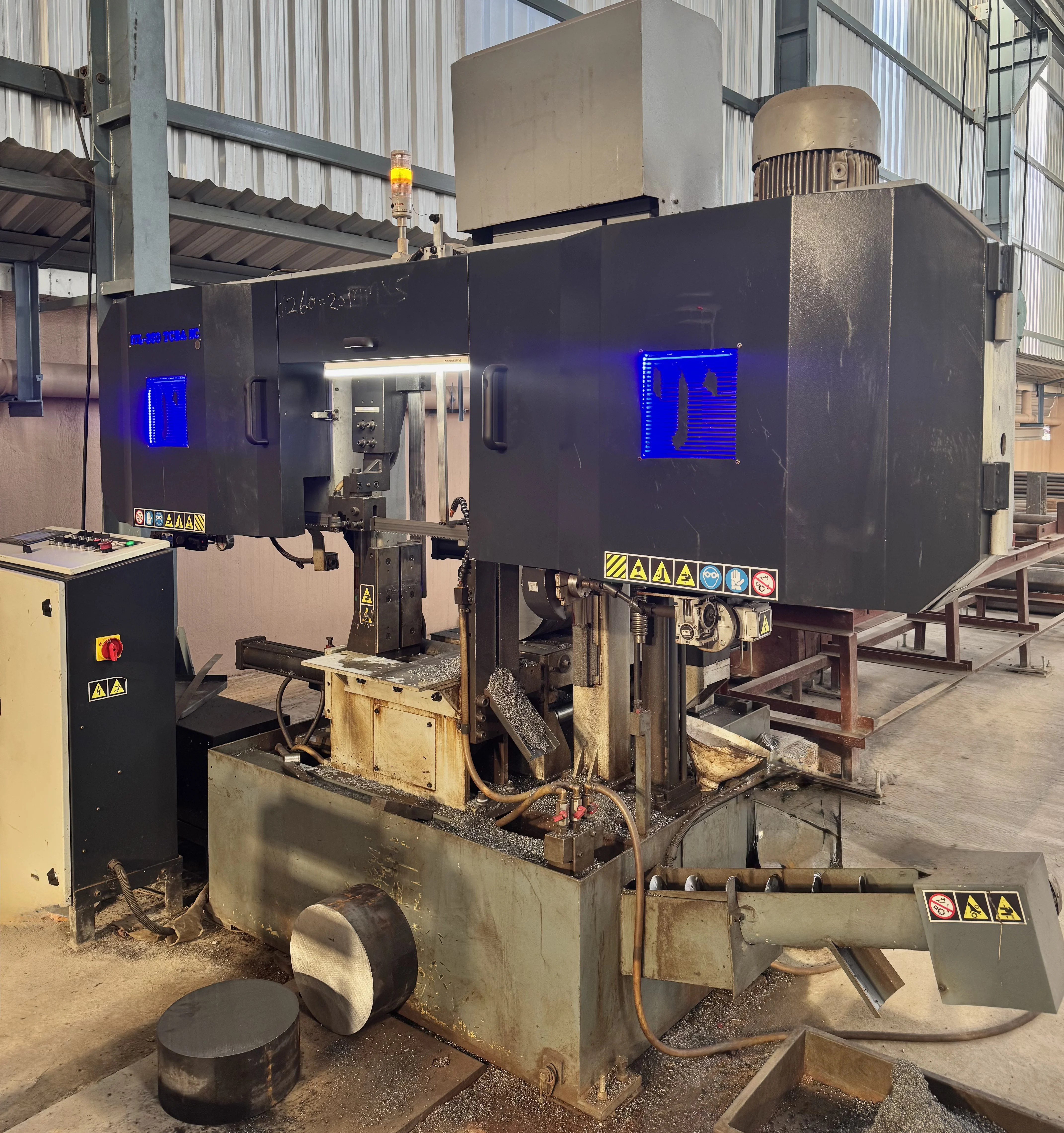 Semi Automatic Cutting Machine