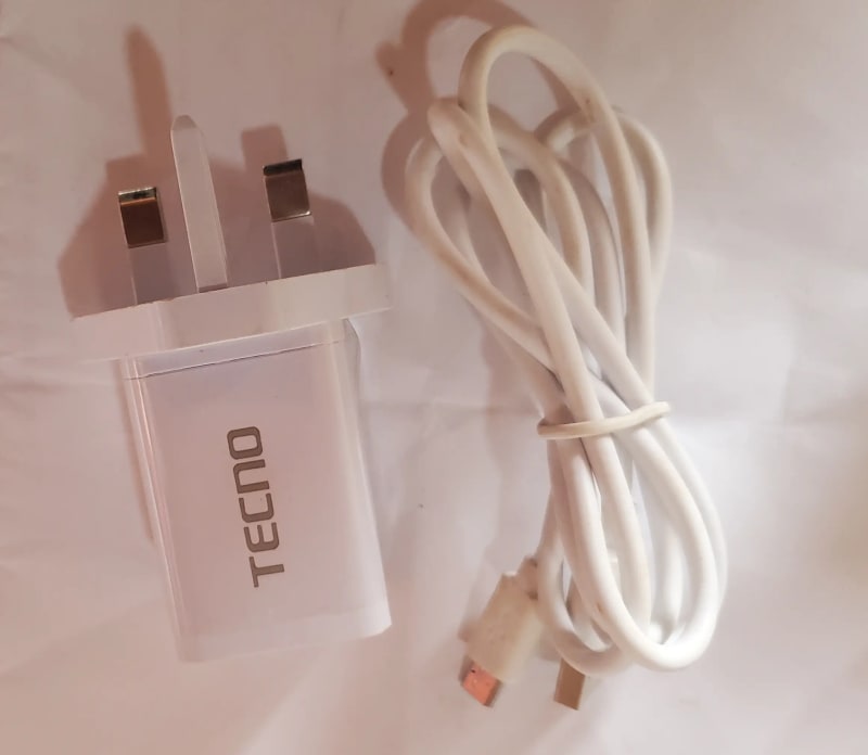 Flat Tecno charger