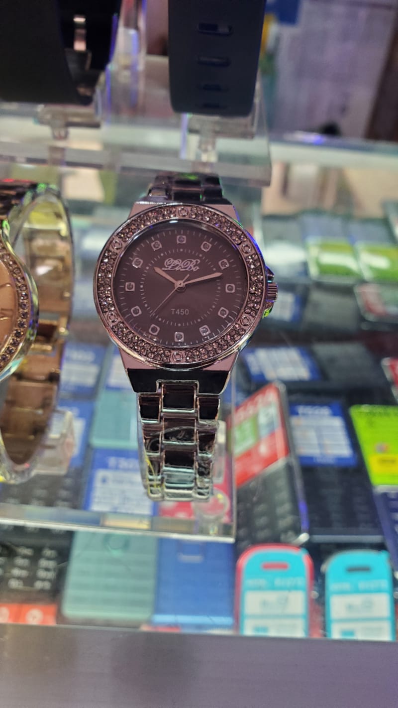 Silver watch T450 available in kabale at 15000