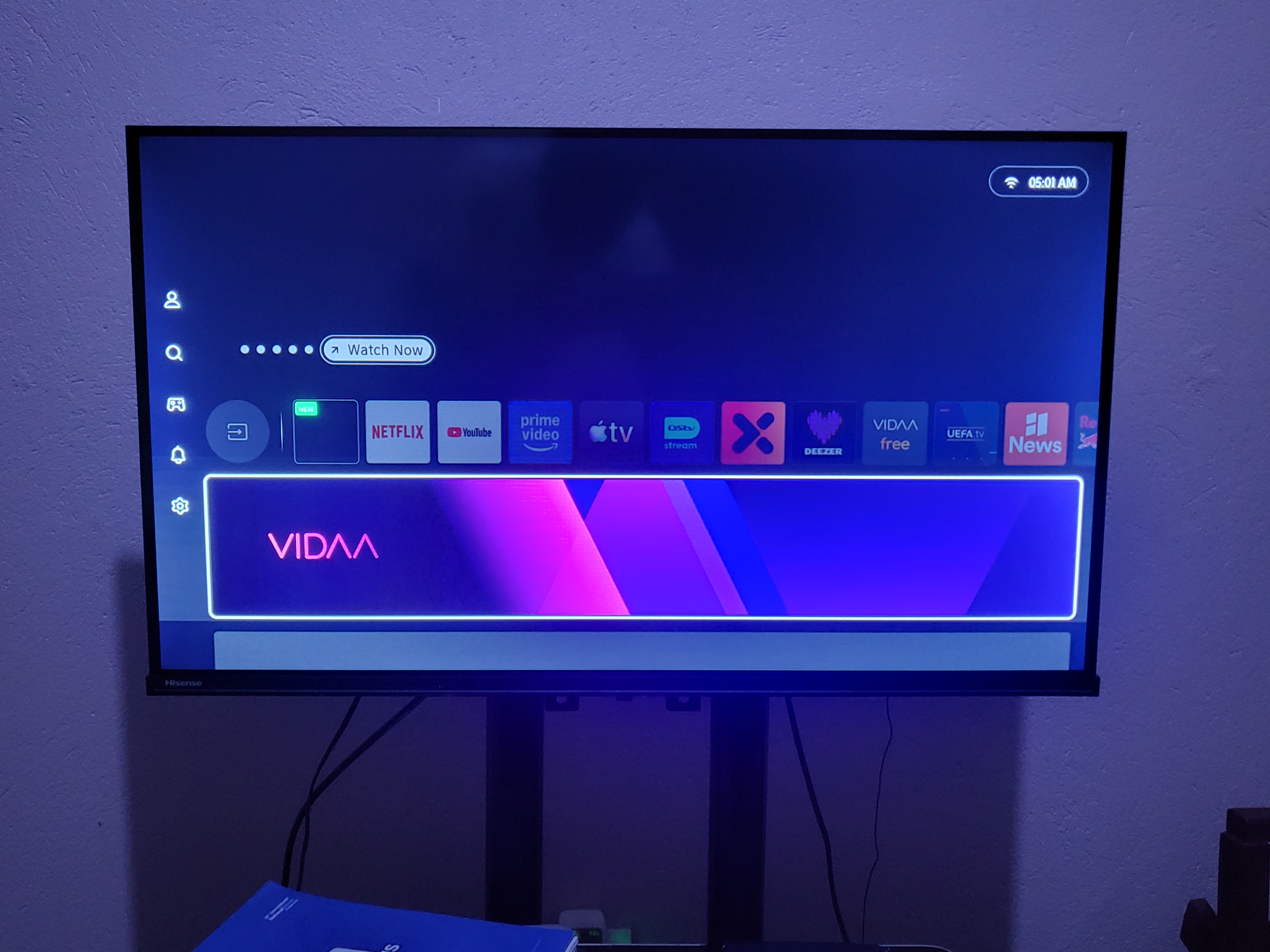 Hiscence 32' inch smart TV