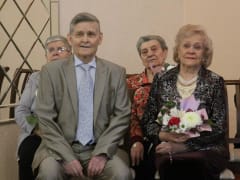 Вместе шесть десятков лет