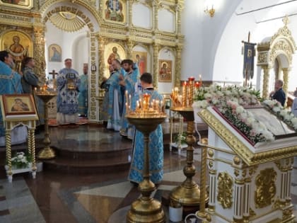 Архиерейское служение в день празднования иконы Божией Матери Ахтырской