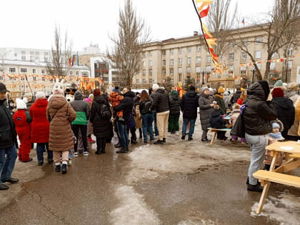 В Курске раздадут около 5 тысяч блинов