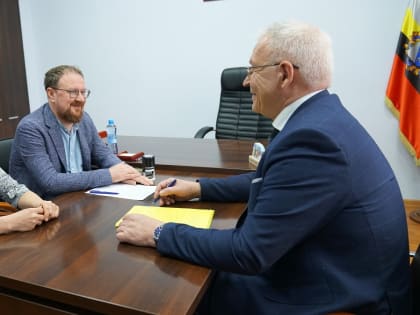 Первым участником праймериз «Единой России» стал Александр Увакин