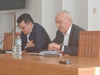 В администрации Железногорска обсудили заболеваемость, обращения граждан и подготовку к юбилею Победы