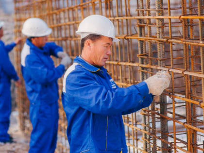 Минтруд попросили ввести шестидневную рабочую неделю