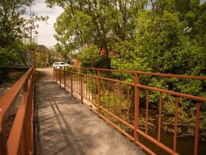 В Курске полностью восстановили мост через реку Кур