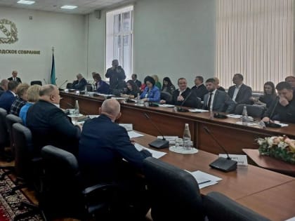 Депутаты Курского городского Собрания проводят очередное заседание