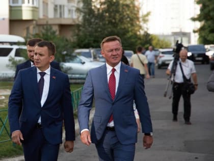 Глава Курска Игорь Куцак поздравил Романа Старовойта с назначением на должность министра транспорта РФ