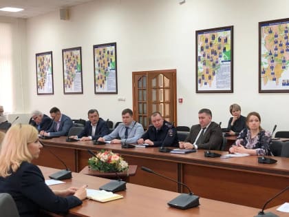 В администрации города Курска прошло заседание межведомственной комиссии по профилактике правонарушений.