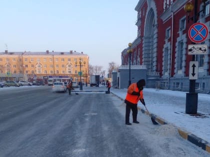 За ночь на курских дорогах израсходовано 276 тонн песка