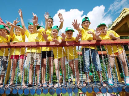 100 ребят из Первомайского района ДНР отдохнут в курских санаториях