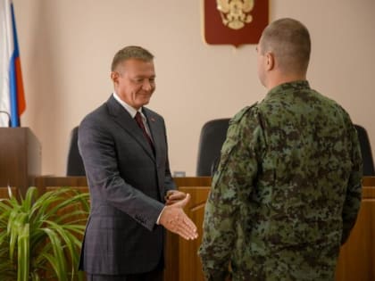 Роман Старовойт поздравил курских пограничников с профессиональным праздником