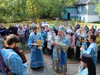 В день празднования Рождества Пресвятой Богородицы Преосвященнейший епископ Паисий совершил Литургию